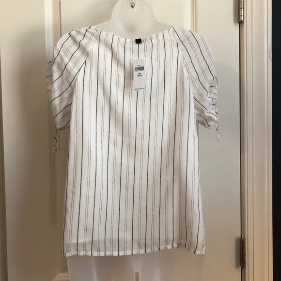 *HP* NWT Banana Republic Factory Ruched Sleeve Top - Picture 7 of 8